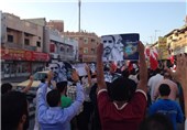 Bahrainis Continue Protests over Opposition Leader&apos;s Arrest (+Photos)