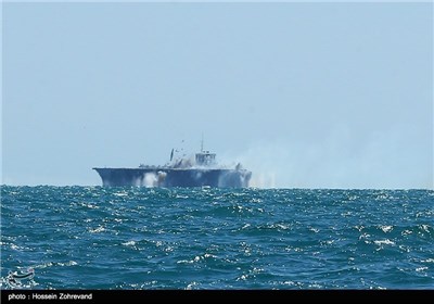 Iran’s IRGC Stages Military Exercises in Strait of Hormuz