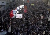 تصاویری از حضور گسترده مردم یمن در تظاهرات حمایت از بیانیه قانون اساسی
