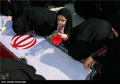 Bodies of Martyrs of Iraqi Imposed War on Iran Return Home