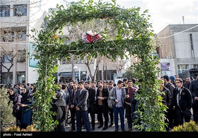 بدرقه زوج های دانشجو دانشگاه امیرکبیر به مشهد مقدس