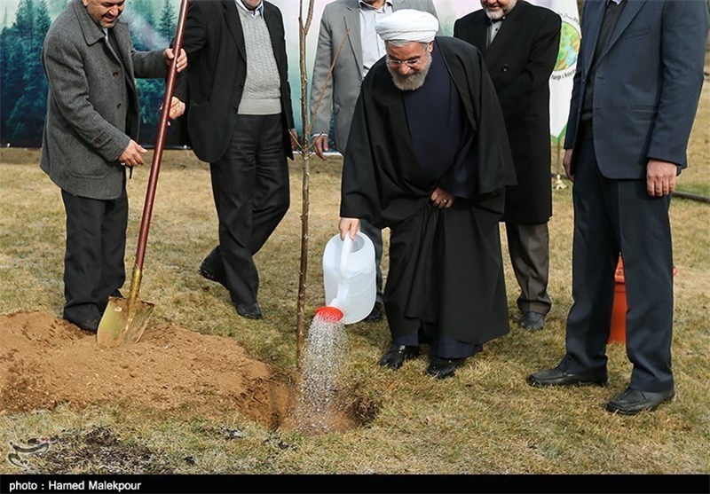 Iran’s President Urges Joint Efforts to Prevent Environmental Disasters