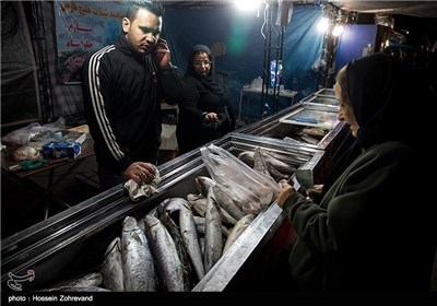 Iranian People Preparing for New Year