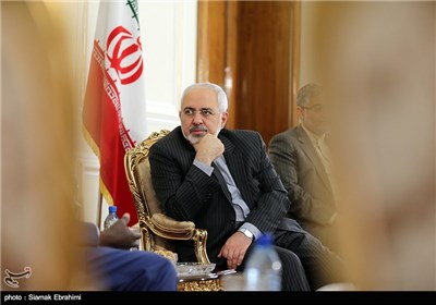 3 New Ambassadors Submit Credentials to Iran&apos;s Foreign Minister