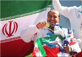 ورزشکار اصفهانی مدال‌های خود را به شهدای مرزبانی ناجا تقدیم کرد