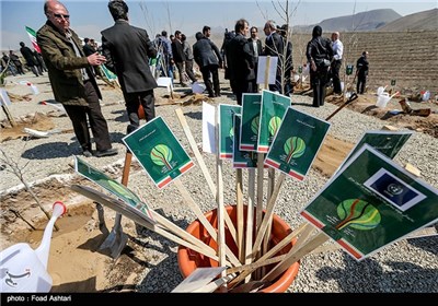 مراسم درختکاری و افتتاح 1020 هکتار جنگلکاری در دامنه جنوبی البرز