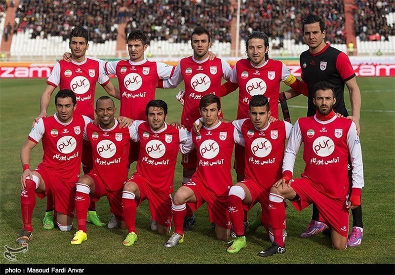 برتری تراکتورسازی مقابل استقلال خوزستان در نیمه نخست