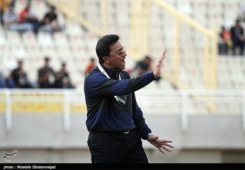وزش باد شدید در ورزشگاه یادگار امام و سکونشینی مرفاوی