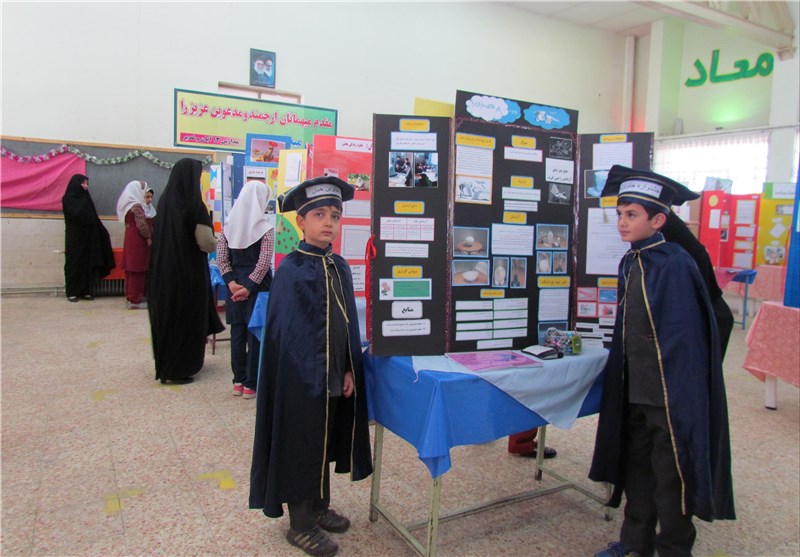 نمایشگاه استانی آثار جشنواره "جابر بن حیان" در سنندج افتتاح شد