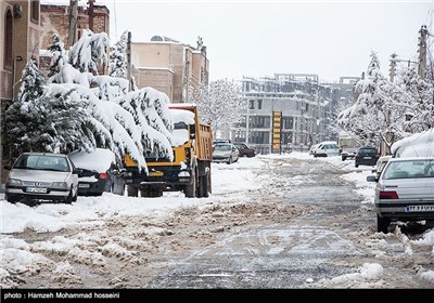 Snow Blankets Tehran’s Suburb City of Damavand