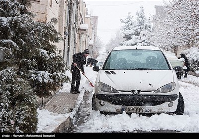 Snow Blankets Tehran’s Suburb City of Damavand