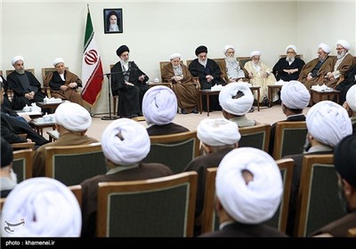 Imam Khamenei meets members of the Assembly of Experts