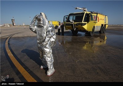 Rescue, Relief Exercises on Iran&apos;s Kish Island