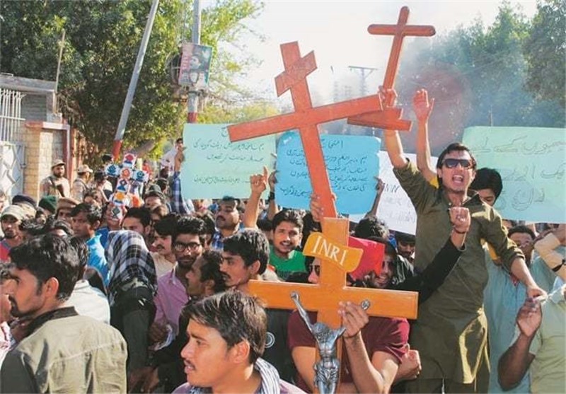 Christians Hold Protest Rallies in Pakistan against Lahore Attacks