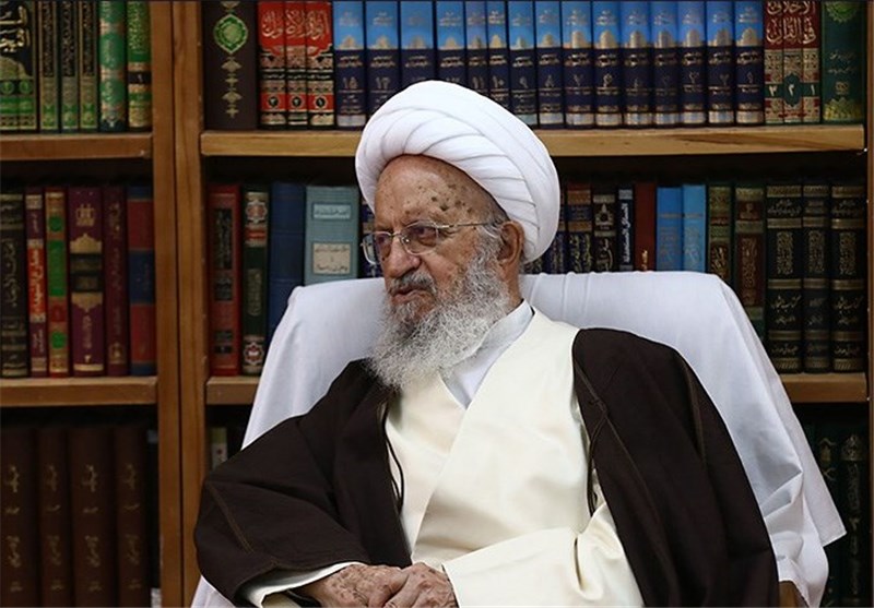 آیت‌الله مکارم شیرازی: مفتی‌های سعودی در تکفیر مسلمانان یمن مسابقه گذاشته‌اند‌