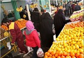 غرفه‌های تنظیم بازار میوه و مرغ نوروزی در قم دایر شد