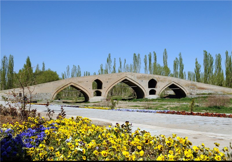 سفر به دوران قاجار با گذر از پل‌های تاریخی زنجان