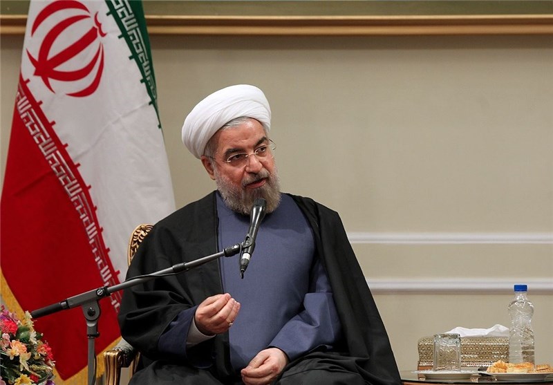روحانی: جزیره کیش باید به سمت &quot;گردشگری حلال&quot; برود