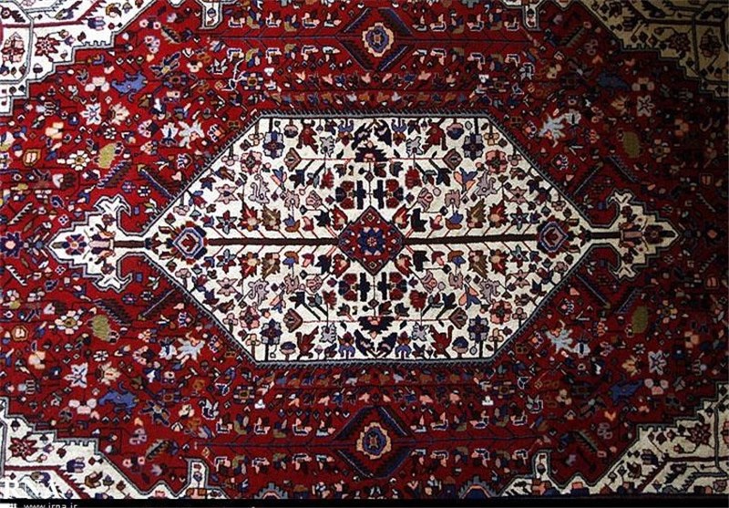 دوره‌های بازاریابی تولیدکنندگان فرش دستبافت در زنجان برگزار می‌شود