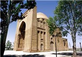 بنای تاریخی هارونیه تنها بازمانده شهر تاریخی توس + تصاویر