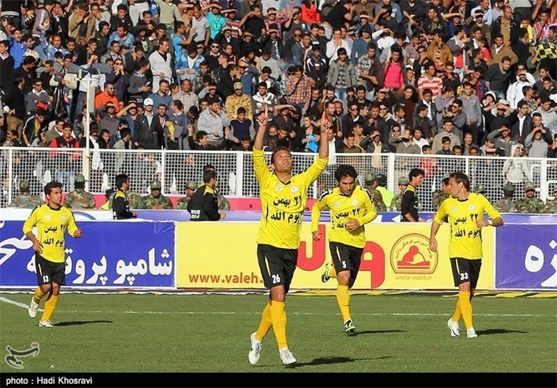 پیروزی خانگی تیم فوتبال فجر سپاسی برابر تربیت یزد