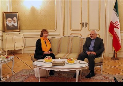 ظریف واشتون یشارکان فی مأدبة عشاء عمل فی فیینا