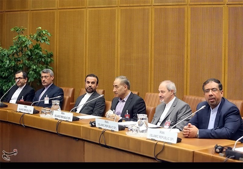 المانیتور: تمدید مهلت مذاکرات هسته‌ای به رشد اقتصادی ایران منجر می‌شود