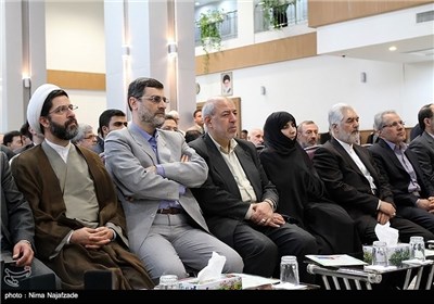 آیین افتتاح نیروگاه برق خورشیدی با حضور حمید چیت چیان وزیر نیرو-مشهد