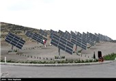 ساخت نخستین نیروگاه خورشیدی 100 درصد بومی در آباده/ 4 کشور خارجی متقاضی ساخت نیروگاه خورشیدی در فارس