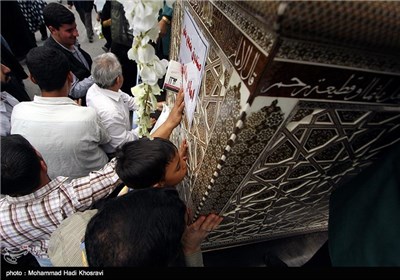 انتقال 4 صندوق خاتم قبور مطهر امامین عسکریین-شیراز