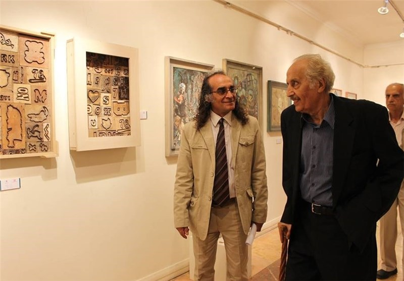بازدید سپانلو و معاون میراث فرهنگی از نمایشگاه هنرمندان خودآموخته