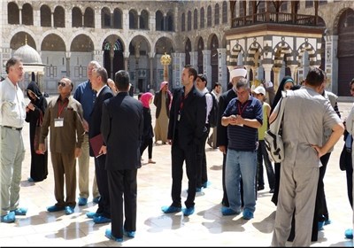 قافلة السلام الدولیة لسوریا تزور المسجد الأموی فی دمشق