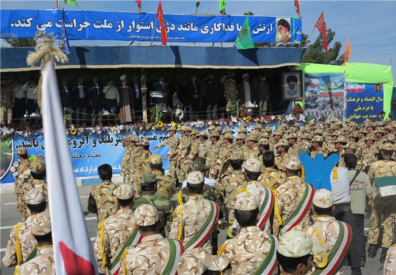 ارتش ایران نهادی نظامی، مردمی و انقلابی است