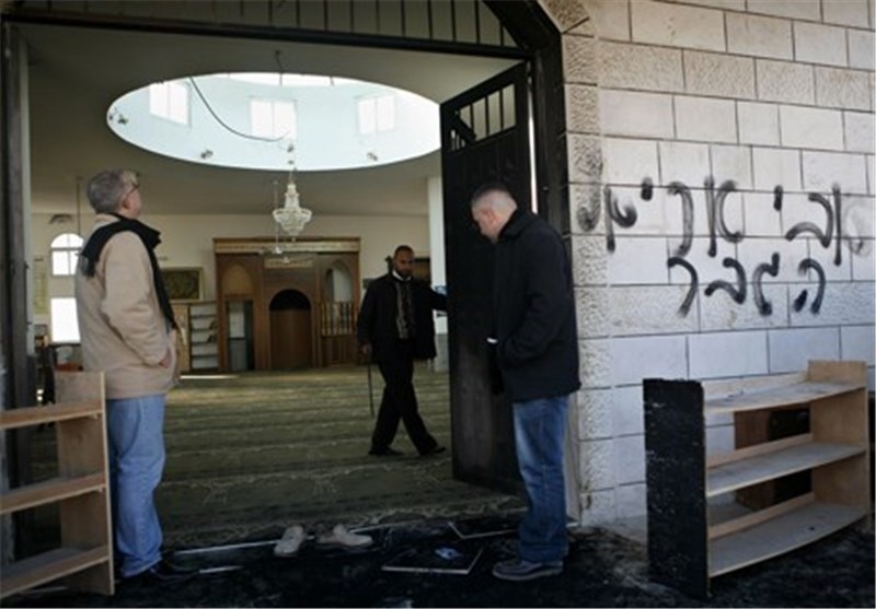 یورش صهیونیست‌ها به یک مسجد در فلسطین اشغالی