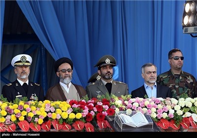 National Army Day Parades Held in Tehran