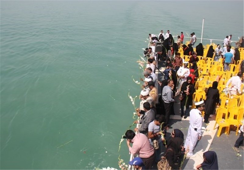 جزیره خارگ میزبان راهیان نور دریایی دانش‌آموزی بوشهر
