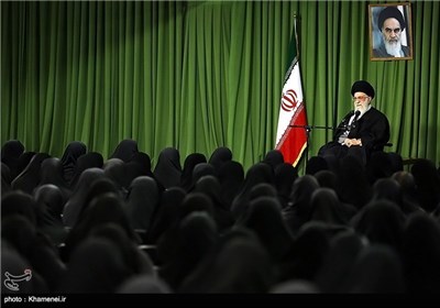 Photos: Iran&apos;s Elite Women Meet with Supreme Leader