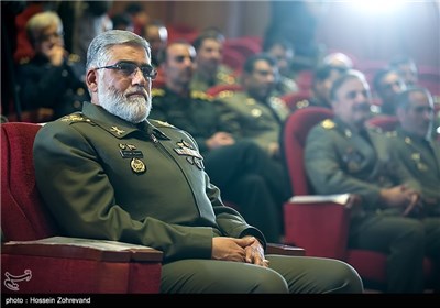 Foreign Military Attaches Meet Iran's Army Ground Force Commander