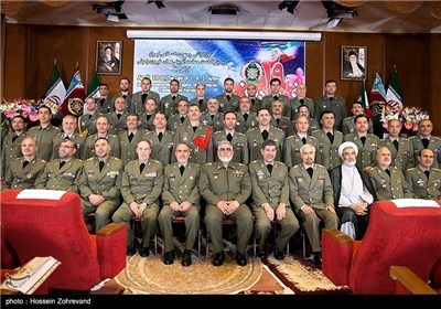 Foreign Military Attaches Meet Iran's Army Ground Force Commander