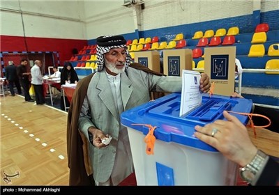 الاقتراع البرلمانی العراقی فی قم المقدسة
