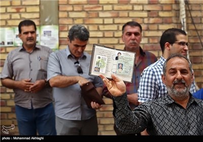 الاقتراع البرلمانی العراقی فی قم المقدسة