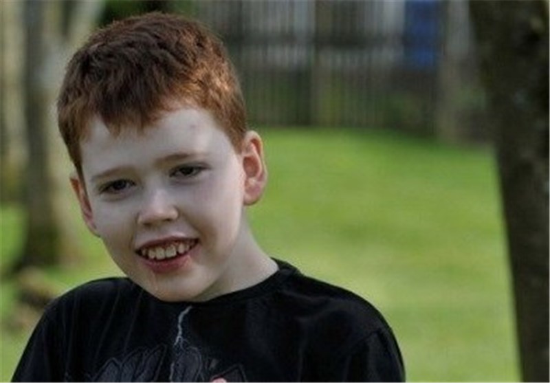 پسری که روزی 100 بار تشنج می کند