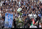 تشییع پیکر مدافع حرم در شیراز