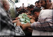 تشییع پیکر مدافع حرم در شیراز