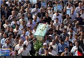 تشییع پیکر مدافع حرم در شیراز
