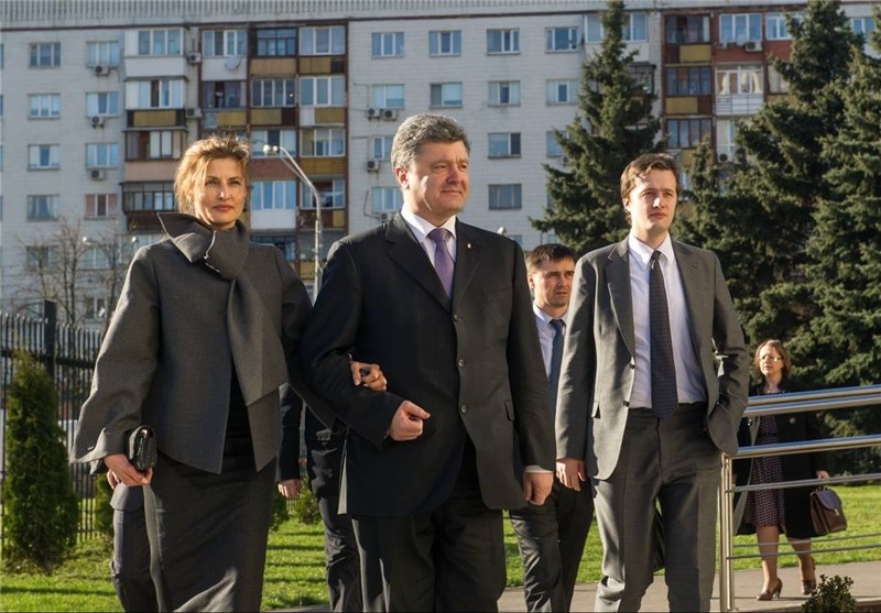 رایزنی پروشنکو و مرکل در خصوص طرح صلح اوکراین