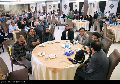 Iran’s Culture Minister Attends Banquet with Foreign Publishers