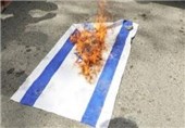 پرچم رژیم‌صهیونیستی در دانشگاه امام صادق(ع) به آتش کشیده شد