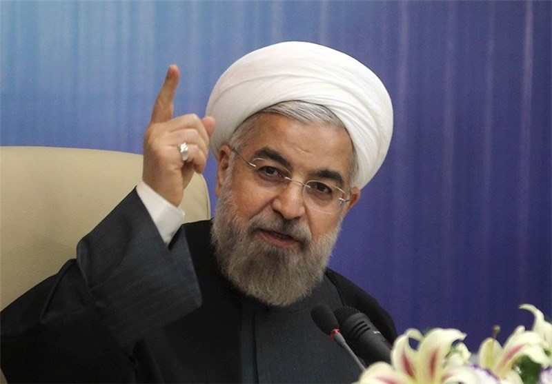 روحانی: 1+5 و غرب بداند که در زمینه انرژی هسته‌ای یک قدم عقب نمی‌نشینیم