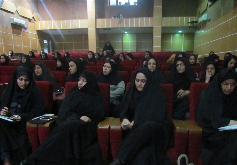 همایش تجلیل از زنان برگزیده استان کرمانشاه برگزار شد